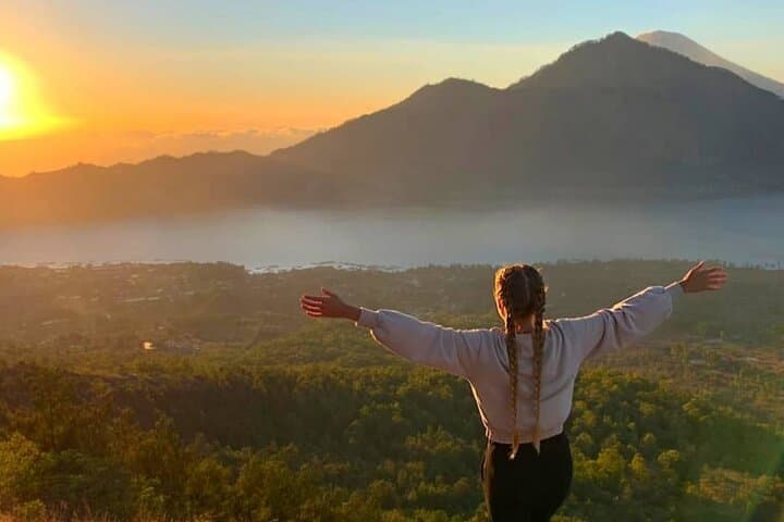 Mount Batur Sunrise Trek: Guided Ascent to Bali’s Active Volcano