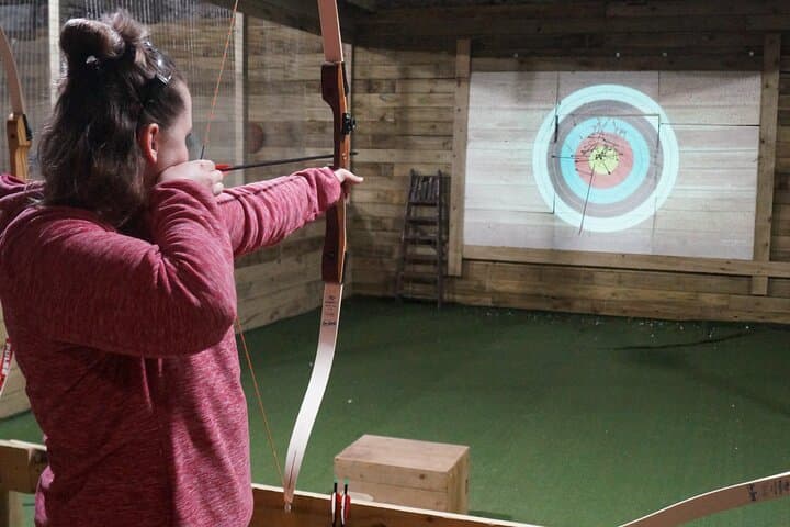 30-Minute Archery Experience in Llangollen — Indoor Target & Moving Challenges