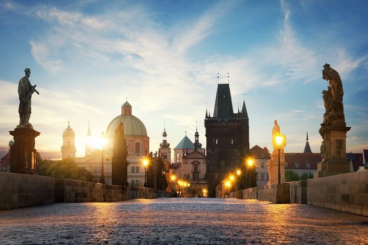 Explore Prague’s Art and Culture: 90‑Minute Local Walking Experience