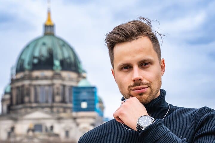 Private Berlin Video Tour — 90-Minute Cinematic Walk from Alexanderplatz photo 5