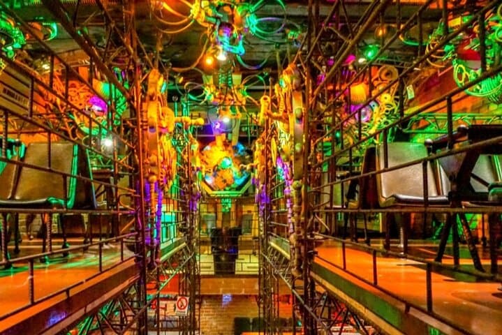 Prague Letná Alternative Bar Tour: Craft Beer, Street Art & Steampunk Night photo 3