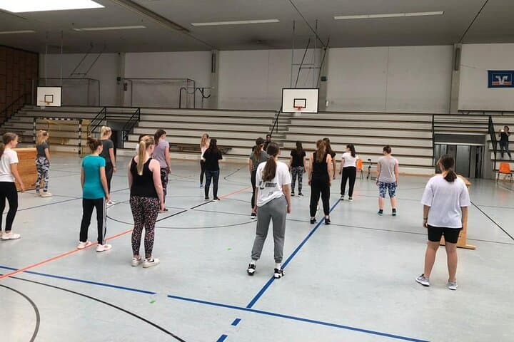 1-Hour Samba Class in Rio de Janeiro — Learn Samba with Local Instructors photo 4