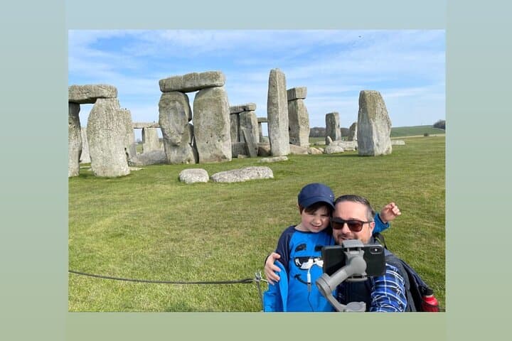 Private Stonehenge Car Tour from London: Self-Guided Visit with Chauffeur photo 3