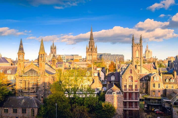 Discover Aberdeen in Two Hours: Private Highlights Walking Tour