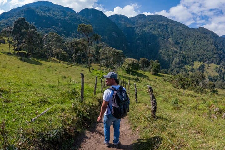 Hike to La Chorrera Waterfall: Private Day Trip from Bogotá photo 2