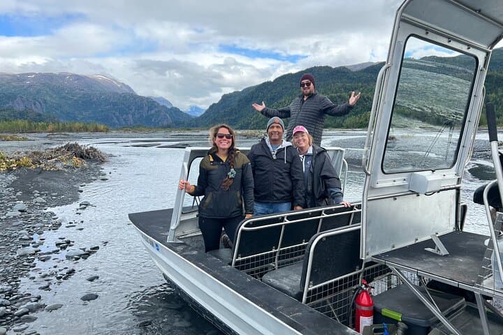 Kachemak Bay Airboat Tour from Homer — Explore Tidal Flats and River Channels photo 3