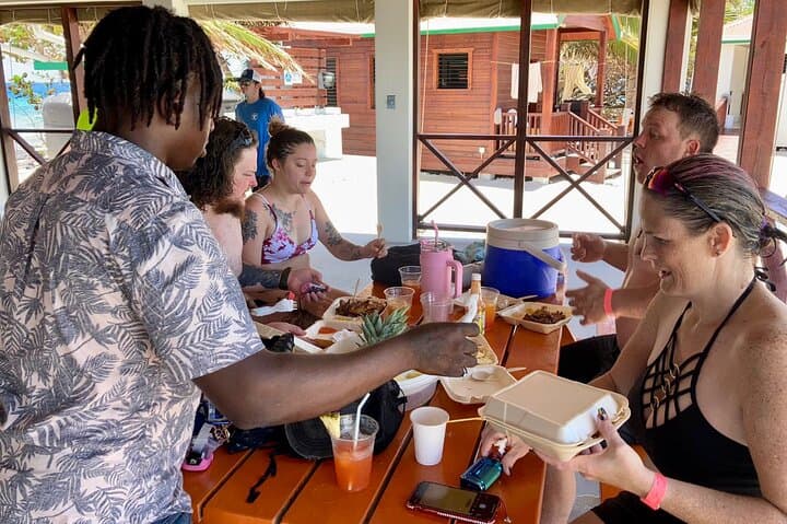 Goff’s Caye Beach and Snorkeling Day Trip from Belize City photo 4