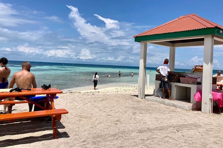 Goff’s Caye Beach and Snorkeling Day Trip from Belize City photo 5