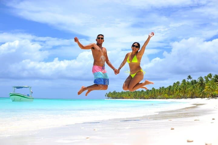 Full-Day Isla Saona Excursion from Santo Domingo — Catamaran, Natural Pool & White-Sand Beaches photo 5