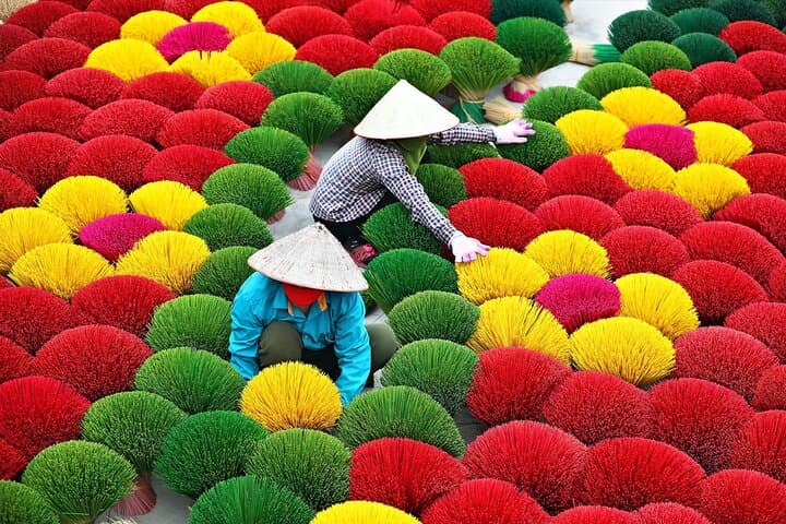 Incense Village & Ninh Binh Discovery — Tam Coc Boat Ride, Quang Phu Cau & Hoa Lu