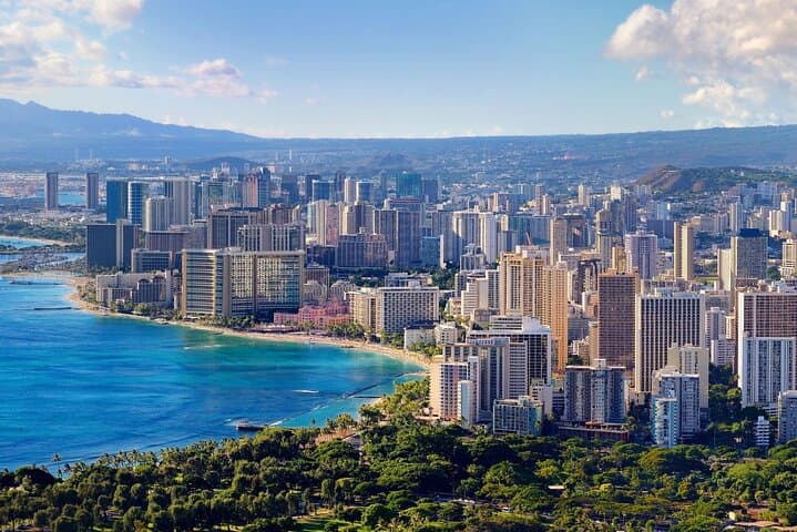 Custom Private Walking Tour in Honolulu with a Local Guide photo 2