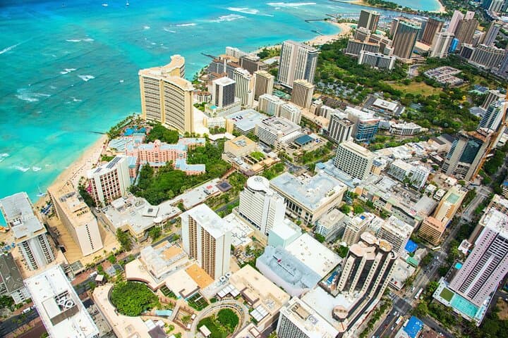 Custom Private Walking Tour in Honolulu with a Local Guide photo 3