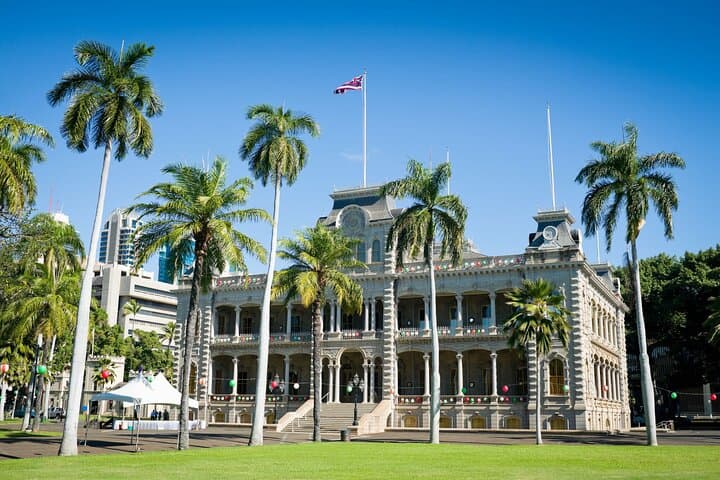 Custom Private Walking Tour in Honolulu with a Local Guide photo 4