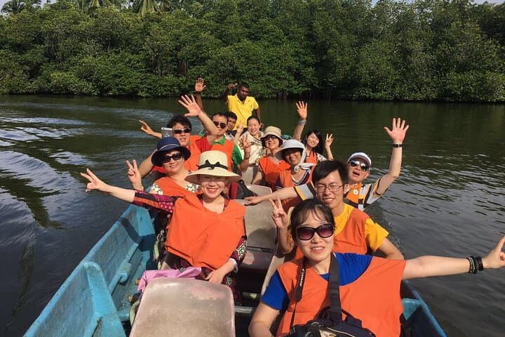 8-Day Private Sri Lanka Adventure: Sigiriya, Kandy, Hill Country, Coast & Wildlife photo 3