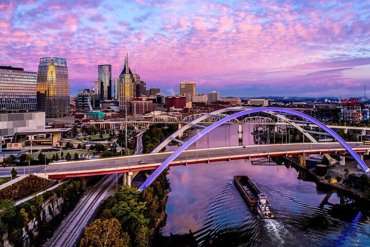 Private Custom Walking Tour in Nashville — Local Guides & Hidden Gems