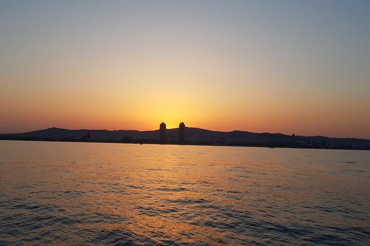 Sunset Private Catamaran Cruise in Barcelona from Port Olímpic photo 5