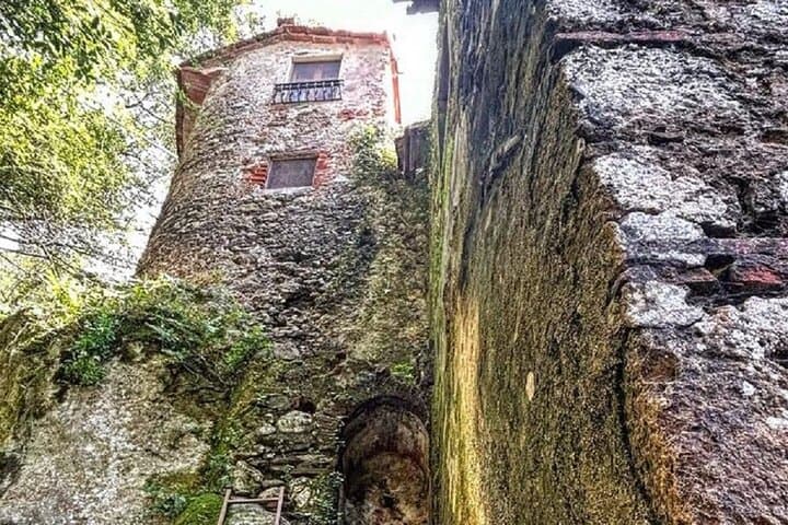 Candalla Waterfalls Hike: Ancient Mills, Casoli Graffiti & Via di Lombardia photo 4