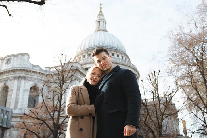 St. Paul's Cathedral & Millennium Bridge Photoshoot — Professional 15-Minute Session in London photo 2