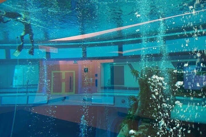 2-Hour Freediving Lesson in Dubai — Beginner Breath‑Hold Course at Deep Dive Dubai photo 2