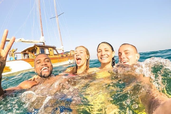 Punta Cana Half-Day Party Boat: Natural Pool Snorkel & Catamaran Cruise photo 1