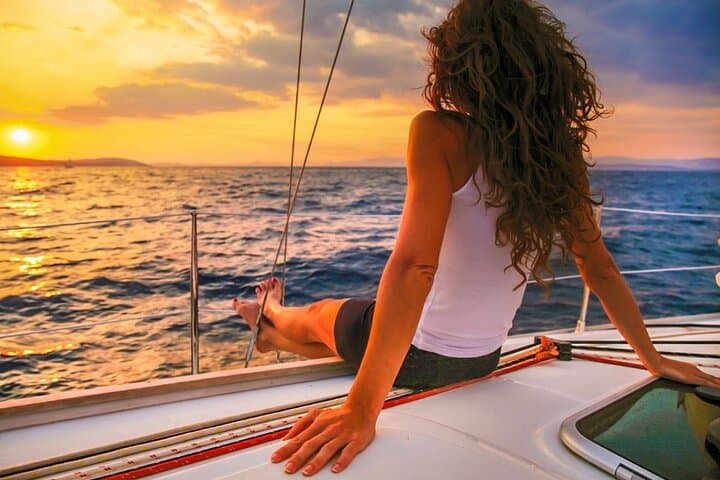 Sunset Luxury Catamaran Cruise in Cabo San Lucas
