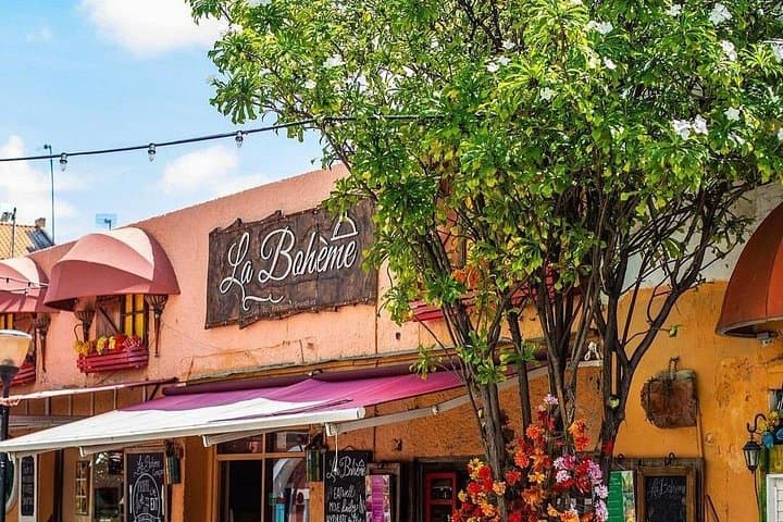 Willemstad Foodie Walking Tour: Private 3‑Hour Culinary Adventure in Curaçao photo 4