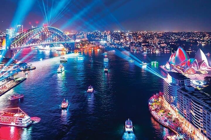 Vivid Sydney Scenic Jet Boat Cruise: 45-Minute Harbour Light Experience photo 3