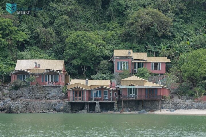 Halong & Lan Ha: Party Cruise and Private Island Bungalow (3-Day Escape) photo 3