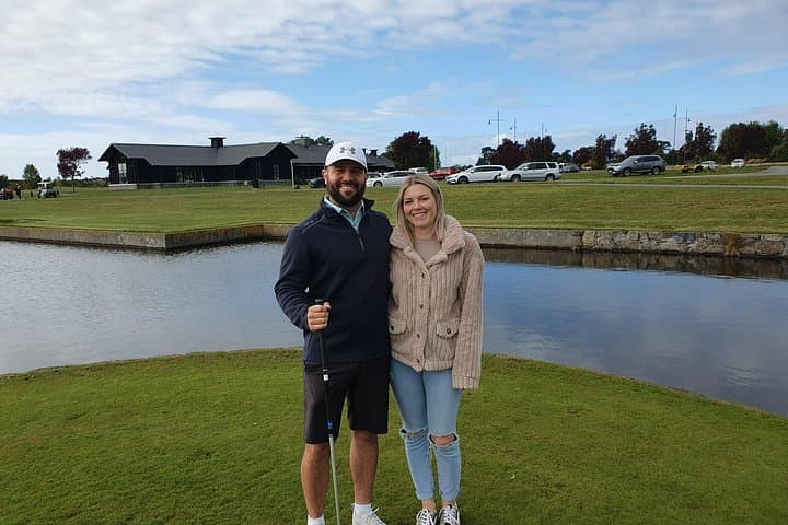 Unwind and Explore: A 9-Hour Golf and Wine Experience Near Christchurch, New Zealand photo 1