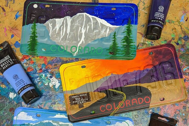 Painted License Plate Class on Estes Park Riverwalk