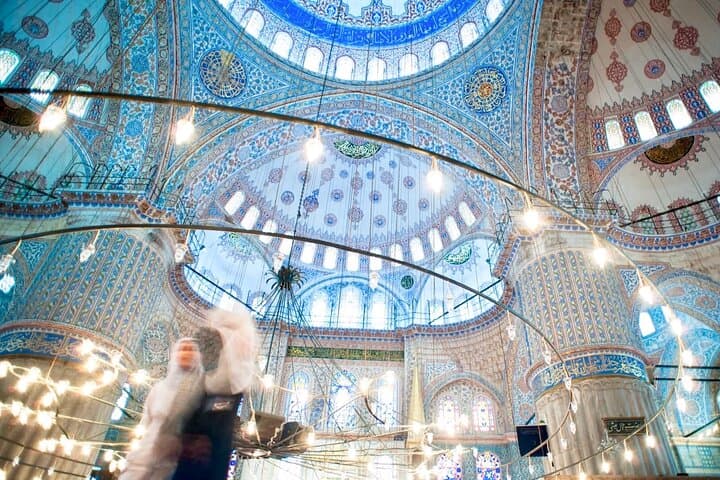 Walking Sultanahmet: Basilica Cistern, Blue Mosque & Grand Bazaar Highlights photo 2