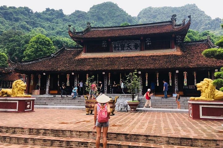 Perfume Pagoda Private Day Tour from Hanoi: Sampan Ride, Cable Car & Cave Temple photo 4