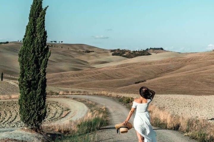 Rolling Hills & Brunello: Private Full-Day Tour of Val D'Orcia photo 2