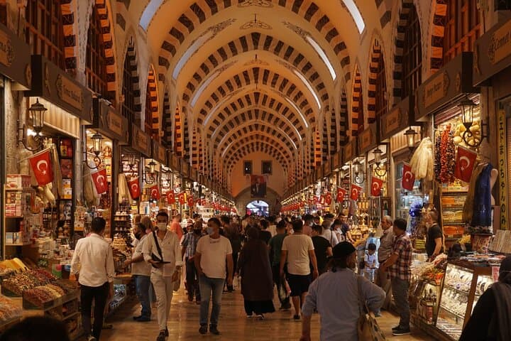 8-Hour Private Cairo Tour: Pyramids, Egyptian Museum & Khan El-Khalili Bazaar photo 4
