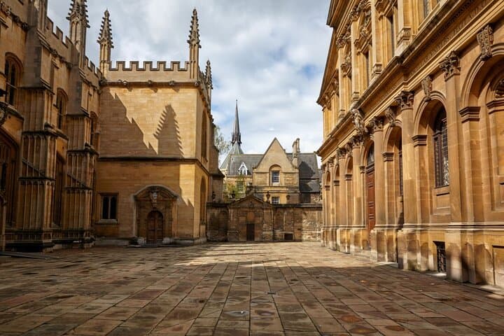 Wizarding Oxford Private Tour: Trace Harry Potter's Footsteps in Oxford photo 3