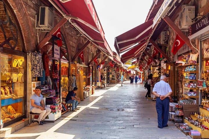 Cairo Shopping Experience: Explore Local Markets, Perfumes & Papyrus photo 3