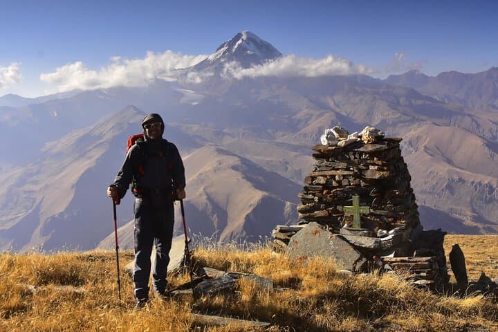Angel Mountain One-Day Trek to 3096 m — Kazbegi Viewpoint photo 2