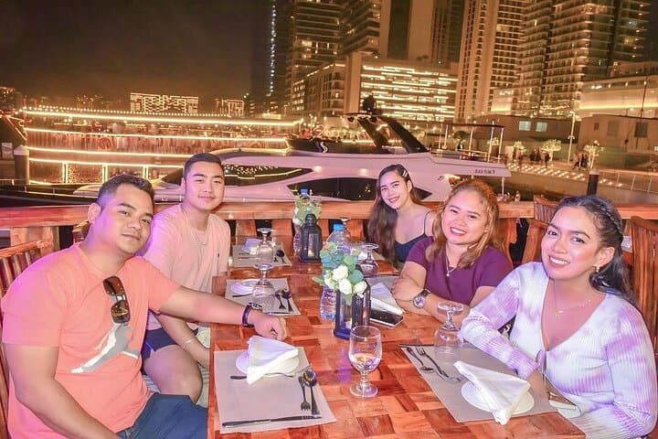 Dubai Dhow Dinner Cruise with 17-Minute Helicopter Ride — Marina & Palm Views photo 4