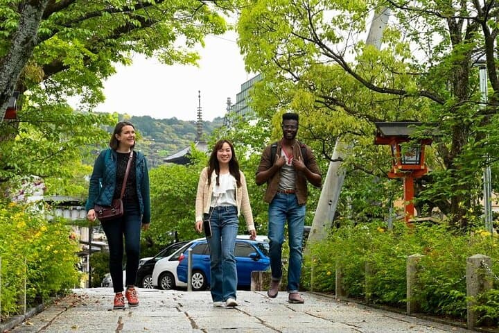 Private Kyoto Walking Tour with a Local — Highlights & Hidden Gems photo 5