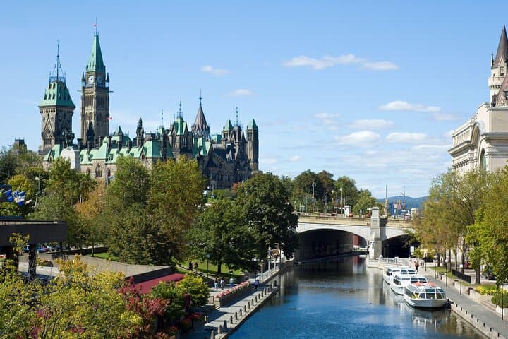 Private Ottawa Walking Tour with Local Guide — Custom 3‑Hour City Walk photo 3