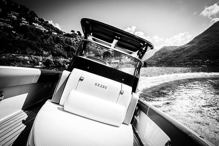 Private 1-Hour Tender Yacht Cruise on Lake Como — Invictus Experience photo 2