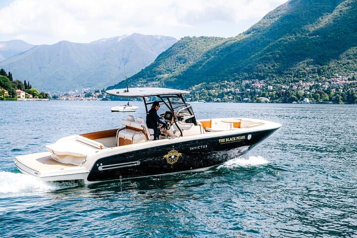 Private 1-Hour Tender Yacht Cruise on Lake Como — Invictus Experience