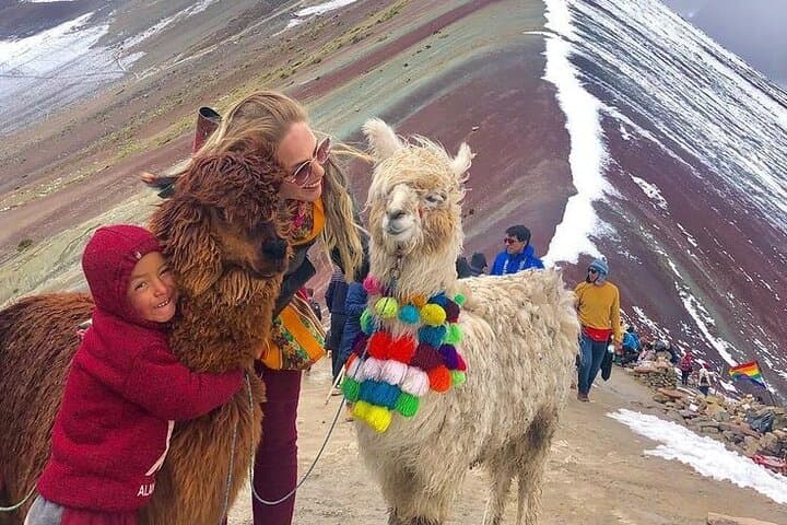Full-Day Rainbow Mountain (Vinicunca) Tour from Cusco: Altitude, Logistics & What to Expect photo 3