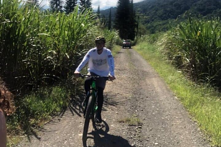 Explore Costa Rica’s Country Circuit: 4-Hour Mountain Biking Adventure from Turrialba photo 2
