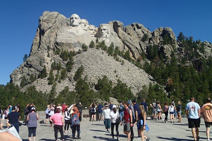 Black Hills Day Tour: Mount Rushmore, Crazy Horse, and Custer State Park photo 2