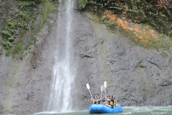 Full-Day Pacuare River Rafting: Class III–IV Adventure from San José photo 3
