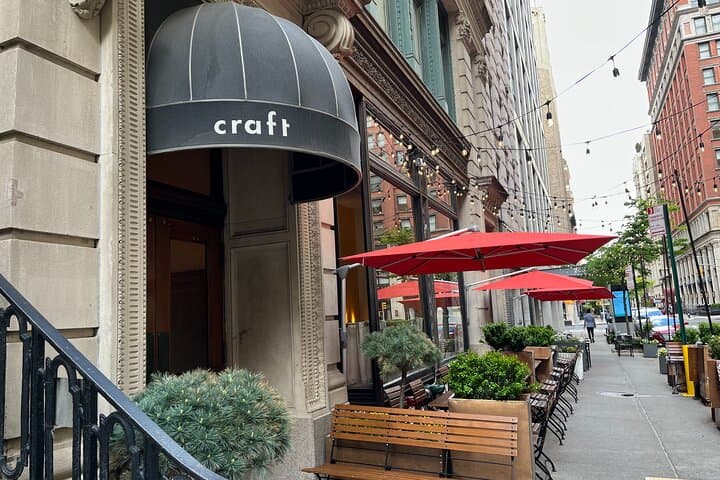 private-devil-wears-prada-movie-sites-tour-nyc photo 4