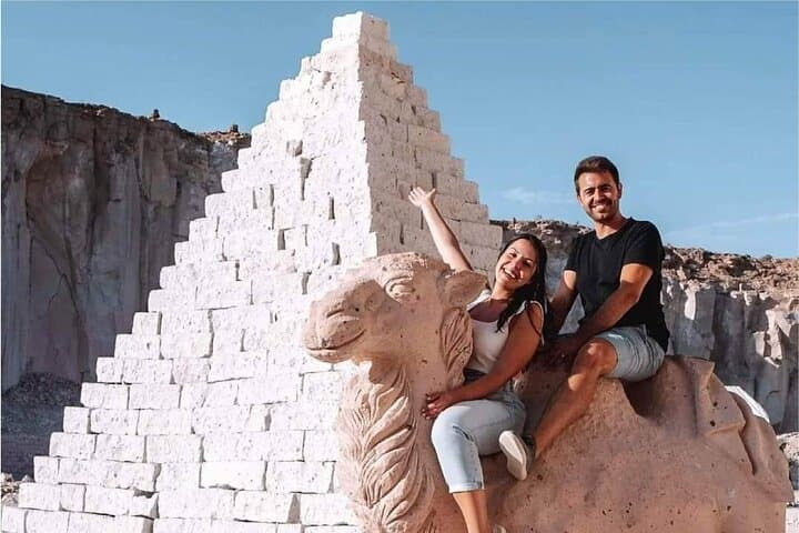 Sillar Route Guided Tour — Arequipa's White Stone Quarry & Hands-On Stone Carving