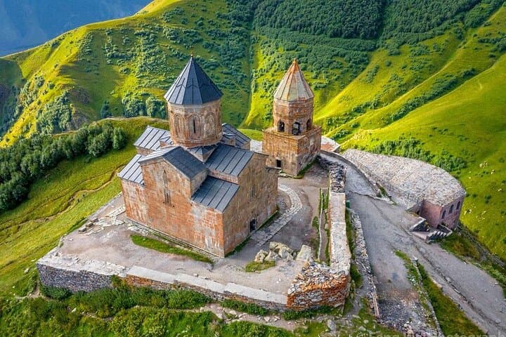 Tbilisi to Kazbegi & Gudauri: Private Day Tour to Gergeti, Ananuri and Gudauri photo 6
