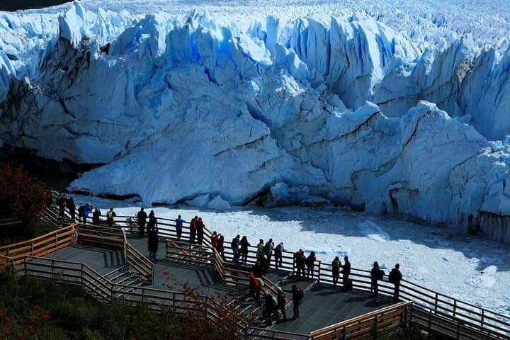 Perito Moreno Glacier Experience with Boat Navigation — El Calafate Day Tour photo 4